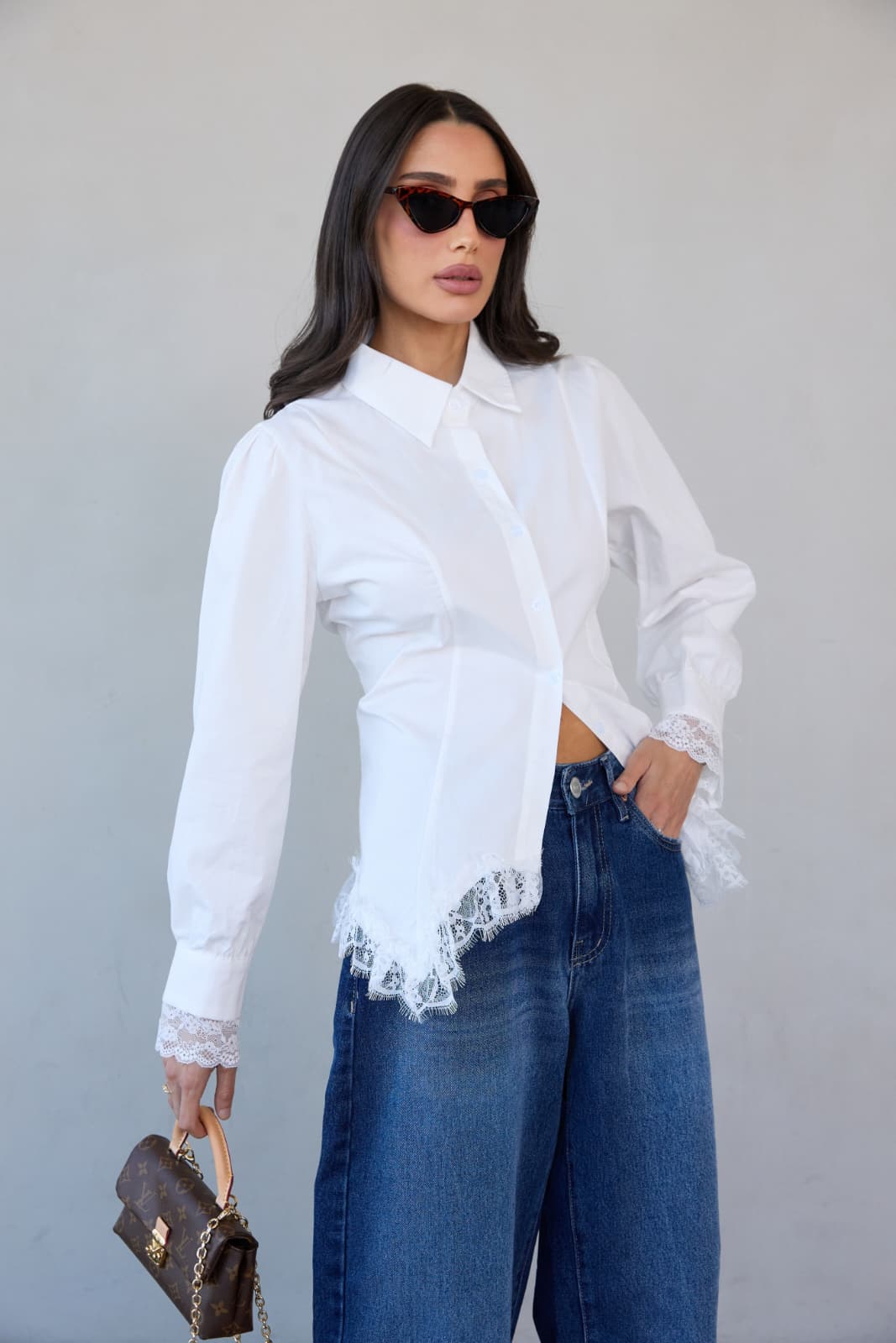 חולצה מכופתרת שילוב תחרה סיון